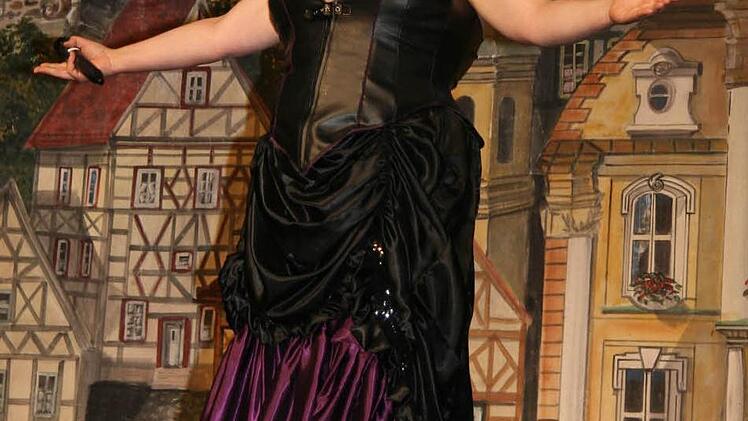 Daphne de Luxe in hautengem Lederlook war der Knaller des Abends.