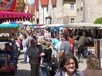 Neue Ausrichtung: Der Pfingstmarkt in Ebenhausen soll ein Kunsthandwerk- und Bauernmarkt werden. Archivfoto: Stefan Geiger
