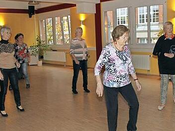 Zumba und Tanzen machen Spaß. Foto: Carmen Schwind