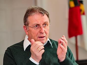 Bezirkstagspräsident und früherer Kulmbacher Oberbürgermeister: Henry Schramm. Foto: Matthias Hoch