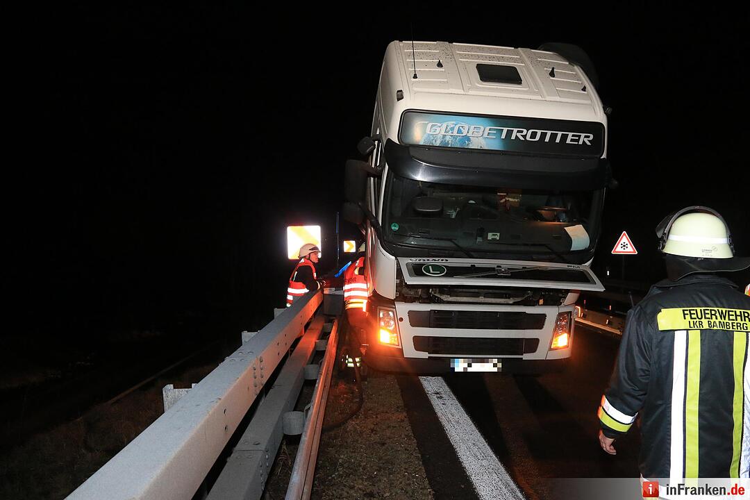 Pannen-Lkw in der A70-Baustelle Würgauer Berg