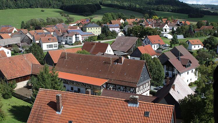 Vom Kirchturm aus präsentierte sich der Ort Seibelsdorf in seiner vollen Schönheit. Foto: Michael Wunder