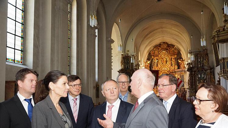 Richtfest mit Wissenschaftsministerin Marion KiechleFoto: Arkadius Guzy