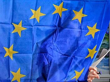 Bei der Europawahl hat die Union aus CDU und CSU noch immer viele W&auml;hler. Trotzdem mussten sie ein paar Verluste wegstecken. Foto: Andreea Alexandru/AP/dpa