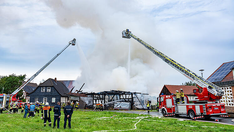 Stadel: Brand bei Bad Staffelstein während Gewitter