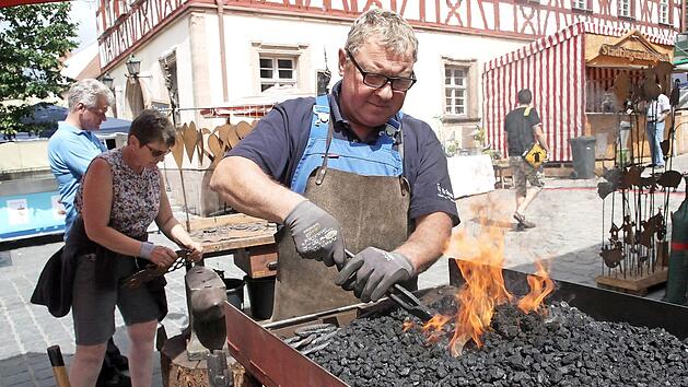 Bernhard Kr&auml;mer fand die Hitze durch die Sonne gar nicht so schlimm, bei ihm ist es deutlich w&auml;rmer.  Fotos: Richard S&auml;nger
