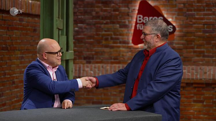 Erst bei 450 Euro setzte sich Benjamin Leo Leo durch und sicherte sich den Zuschlag.