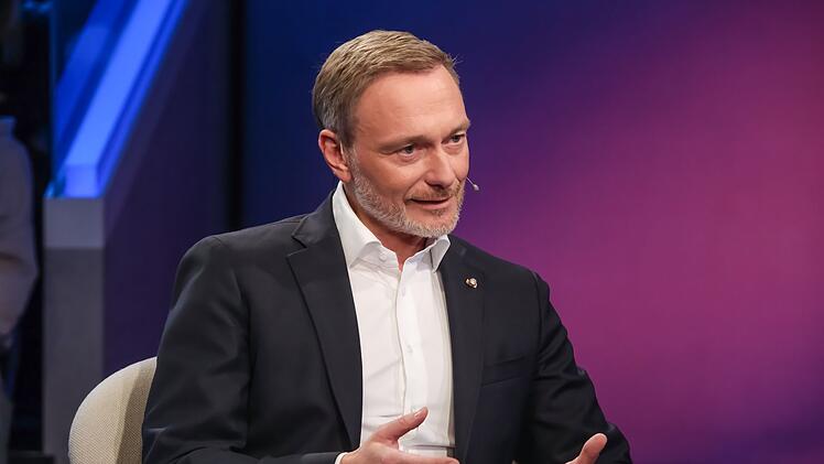 Christian Lindner hat bei Sandra Maischberger gegen Friedrich Merz ausgeteilt.