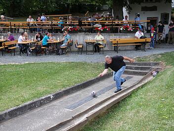 Bernd Bäslack nimmt Maß. Fotos: Mathias Erlwein