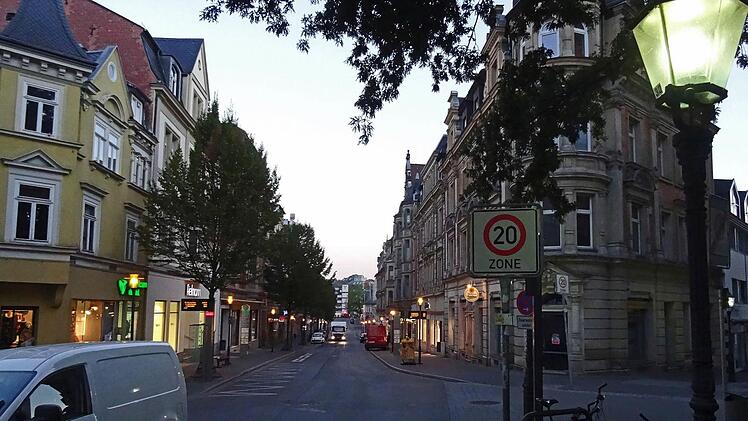 Mohrenstraße in Coburg kurz nach SonnenaufgangFoto: Jochen Berger