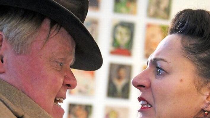 Der Künstler und die Frau: Picasso (Stephan Bach) und Fräulein Fischer (Ursula Gumbsch)  Foto: Werner Lorenz