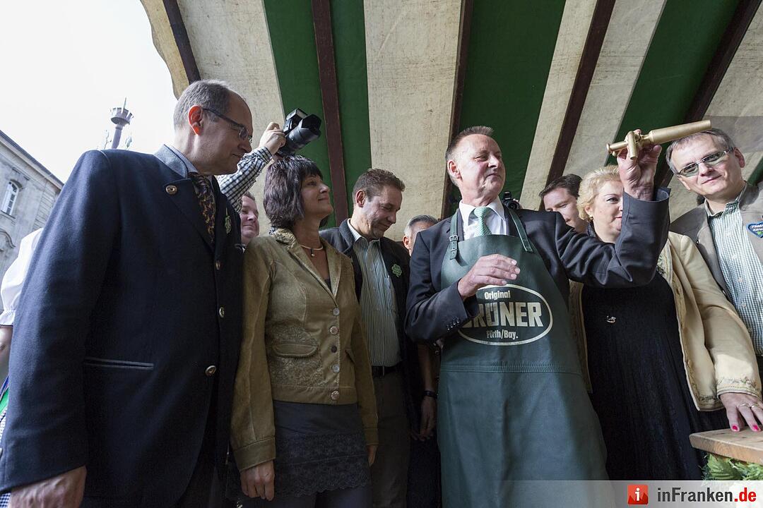 Fürther Michaeliskirchweih eröffnet