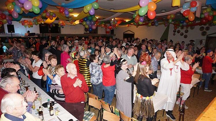 Büttenabend der  Sängervereinigung Burkardroth. Foto: Marion Eckert