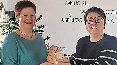 Nicole B&uuml;ttner und Martina Straub (rechts).