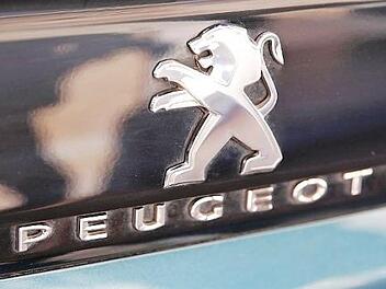 Autonome Fahrzeuge, Elektromobilität - die Autobranche steht vor riesigen Herausforderungen. Peugeot und Fiat ziehen die Konsequenzen und gehen zusammen.  Foto: Daniel Roland, afp