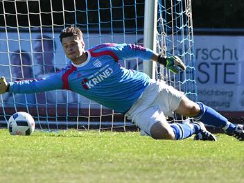 Der neue Sander Torh&uuml;ter Markus Geier bestand seine erste Bew&auml;hrungsprobe in der Pokalpartie bei der TG H&ouml;chberg. Foto: Ryan Evans