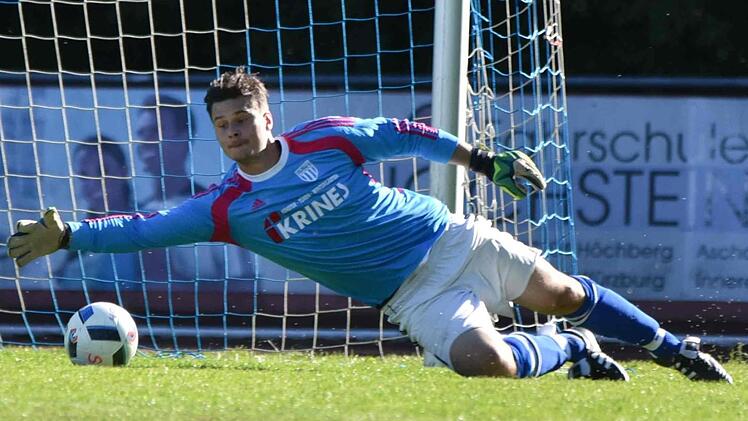 Der neue Sander Torh&uuml;ter Markus Geier bestand seine erste Bew&auml;hrungsprobe in der Pokalpartie bei der TG H&ouml;chberg. Foto: Ryan Evans