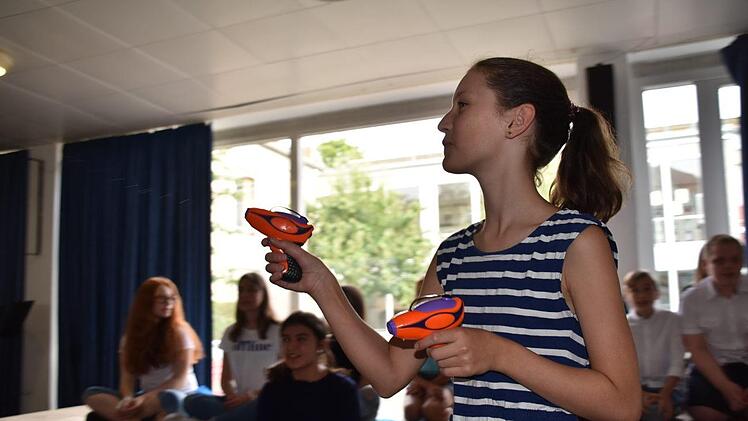 "Eine Geschichte mit Liedern" erzählte der Unterstufenchor Foto: Uschi Prawitz