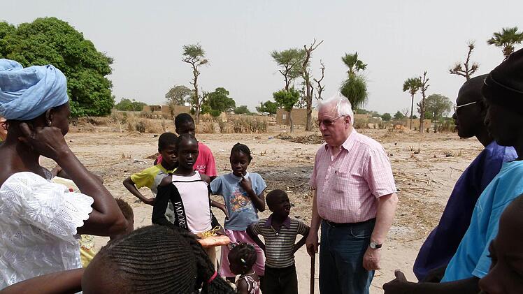 Abbé Patrice Mor Faye ist freundschaftlich mit Alois Berner verbunden. Foto: Marion Krüger-Hundrup