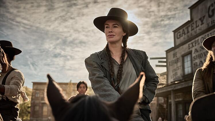 Fiona Nolan (Lena Headey) sieht gar nicht ein, warum sie und ihre Familie Platz machen sollen für eine gierige Konkurrentin.