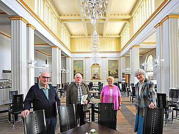 Der F&ouml;rderverein Kissinger Sommer, im Bild Anton Schick sen., Hans Ulrich Finger, Martha M&uuml;ller und Hilla Sch&uuml;tze.  Siegfried Farkas/Archiv