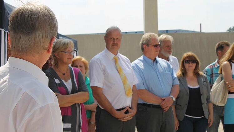 Alle drei Höchstadter Bürgermeister (Mitte) sind stolz über die Ansiedlung der Firma Meinhart. Foto: Martin Kreklau