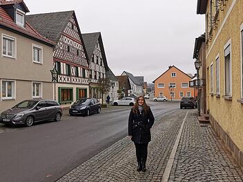 Christina Pösch möchte als Quartiersmanagerin vor allem den Leerstand vieler Gebäude in Altenkunstadt beheben. Foto: privat