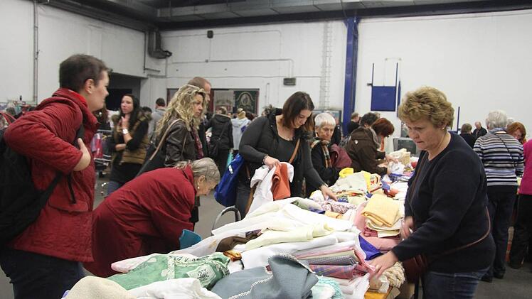 Lions-Flohmarkt Foto: Sonja Adam