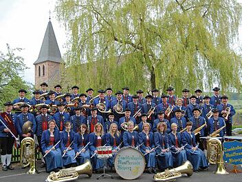 Die Trachtenkapelle Musikfreunde Weiperz spielt am Sonntag zum volkstümlichen Frühkonzert in der Wandelhalle auf. Foto: Dittmar Herbert