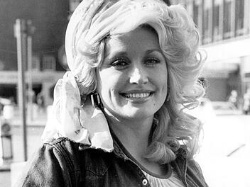 Dolly Parton ist im Alter von 80 Jahren verstorben.