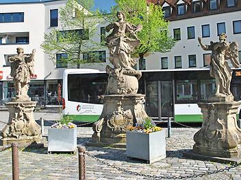 Die Marienstatuengruppe am Paradeplatz wird im März abgebaut. Bushaltestellen werden bereits ab kommenden Montag verlegt.
