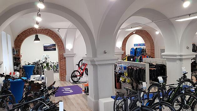 Das neue und moderne E-Bike-Center vom Radsport Haus ist der Anlaufpunkt f&uuml;r elektrische Fahrr&auml;der. Gerd Steiner