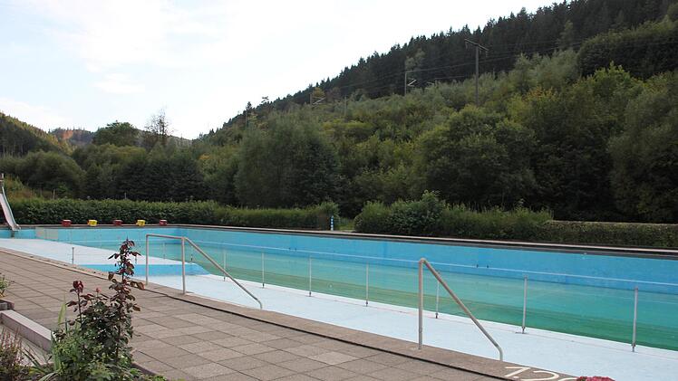 Das Freibad Ludwigsstadt ist die älteste Einrichtung dieser Art im Landkreis Kronach. Heike Schülein