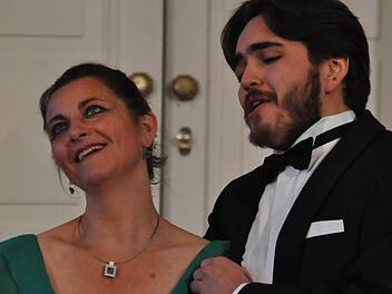 Radka Loudova-Remmler und Rodrigo Porras begeisterten in Bad Kissingen ihr Publikum und erinnerten gleichzeitig an jüdischen Komponisten und Librettisten. Fotos: Peter Klopf