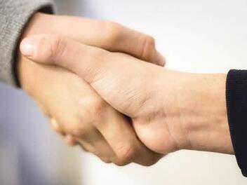Der Spendenverein der Mediengruppe Oberfranken hat sich zum Ziel gesetzt, aktiv regionale Projekte und engagierte Mitbürgerinnen und Mitbürger zu unterstützen, die sich für unser Gemeinwohl einsetzen: obmit Spenden für geplante Aktivitäten oder mit Zuwendungen für kleinere Organisationen und Vereine. Foto: ArchivHelfen Sie uns helfen: