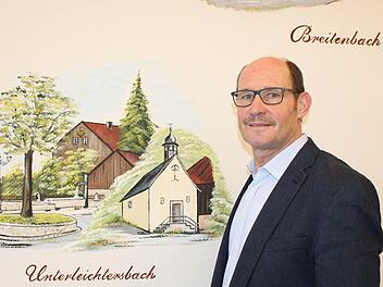 Dieter Muth setzte sich in Oberleichtersbach gegen Oliver Fell durch. Damit bleibt er weitere sechs Jahre Bürgermeister.Archiv/Julia Raab