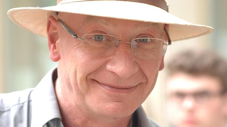 Hartmut Bös zieht sich aus der ersten Reihe in der Bad Brückenauer Stadtpolitik zurück. Und nicht nur dort.  Foto: Archiv/Roland Pleier