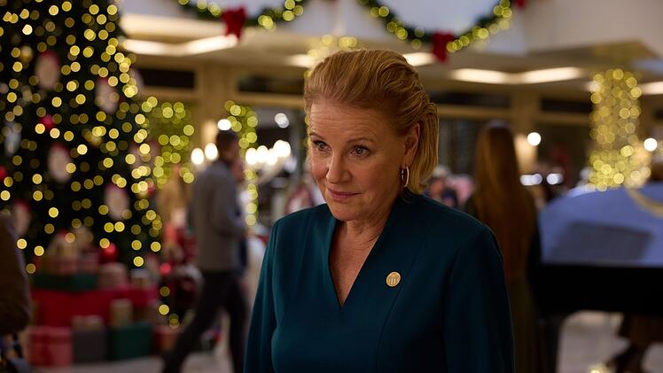 Lale (Mariele Millowitsch) geht die letzten Runden, bevor sie das Olymp am Weihnachtsabend schlie&szlig;t.