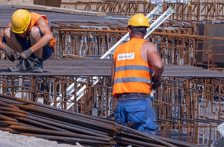 OECD rechnet mit sinkenden Reallöhnen