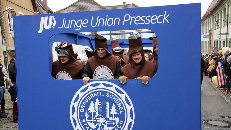 Marktplatztreiben in Stadtsteinach. Foto: Jürgen Gärtner