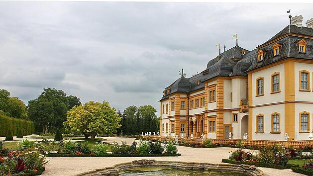 Am Schloss Veitshöchheim wartet einer der schönsten Rokokogärten Europas.