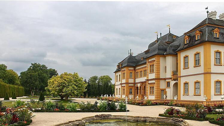 Am Schloss Veitshöchheim wartet einer der schönsten Rokokogärten Europas.