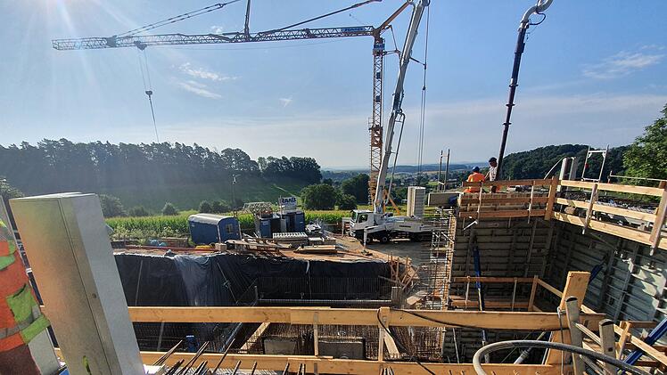 Coburg: Hitzeperioden sorgen f&uuml;r Trinkwasserknappheit - Wie wird die Versorgung gesichert?
