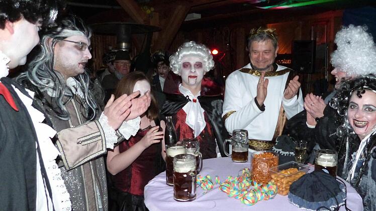Faschingsparty bei Landrat Söllner Foto: Werner Reißaus