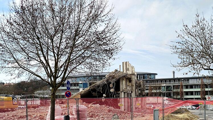 Impressionen vom Abriss der Coburger Angerhalle: 6. März 2019Foto: Jochen Berger