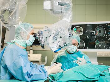 Fürth: Klinikum erweitert Versorgungsspektrum - neue Abteilung für Neurochirurgie