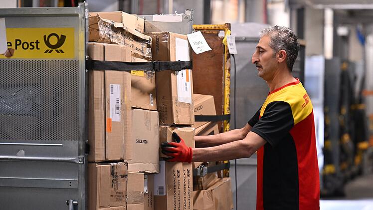 Arbeitnehmer aus Syrien bei DHL