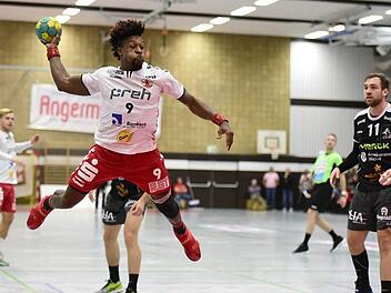 Gary Hines und der HSC Bad Neustadt stehen gegen die SG Leutershausen unter großem Druck. Anand Anders