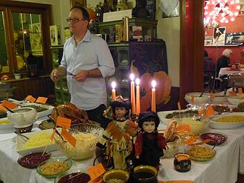 Douglas Hammond zelebriert Thanksgiving traditionell mit einem Truthahnessen und amerikanischen Spezialitäten. Foto: privat