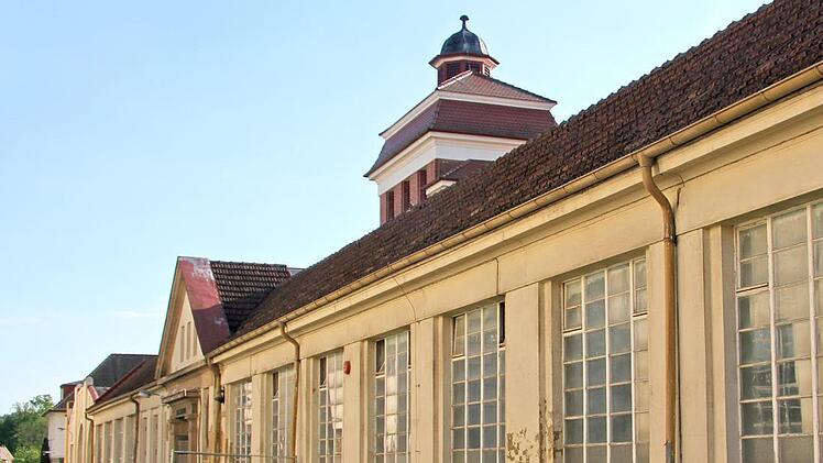 Aus der Industriebrache der früheren Spinnerei mitten in Mainleus soll ein lebendiges Zentrum werden.Sonny Adam